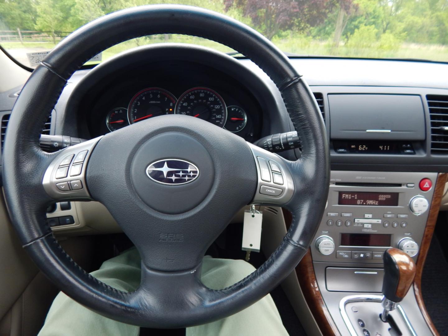 2009 White /Beige leather Subaru Outback 2.5i Limited (4S4BP66C897) with an 2.5L H4 SOHC 16V engine, 4-Speed Automatic Overdrive transmission, located at 6528 Lower York Road, New Hope, PA, 18938, (215) 862-9555, 40.358707, -74.977882 - Here we have a beautiful, ONE OWNER, Subaru Outback Limited with a 2.5L 4 cylinder engine putting power to all four wheels via an automatic transmission. Options include: beige leather, wood trim, heated front seats, power front seats, AM/FM/CD/AUX radio, sunroof, dual climate controls, power window - Photo#27